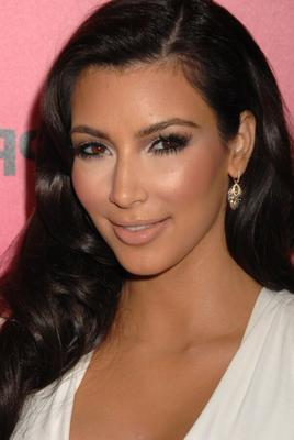 Kim Kardashian e édition des Hollywood Style Awards