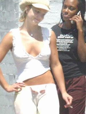 Minha cantora favorita, Britney Spears, fumando cigarros