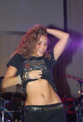 Shakira: a barriga mais sexy do mundo