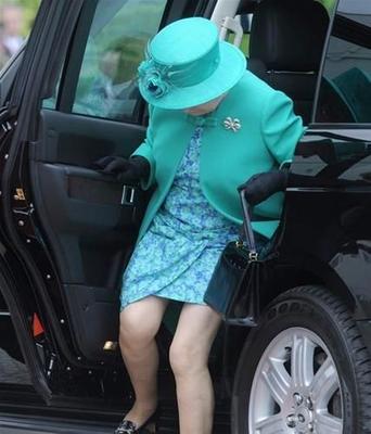 Royal Upskirt Candid