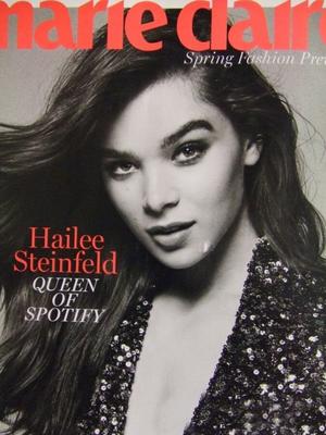 Hailee Steinfeld reçoit un énorme hommage au sperme