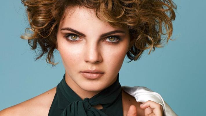 Camren Bicondova / American Actress