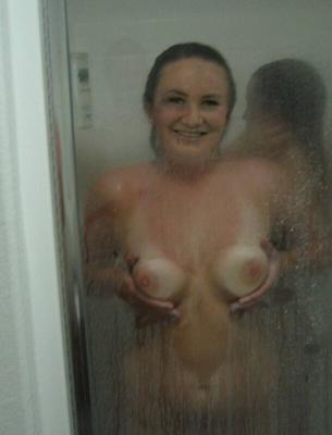 Princess Elisabeth - Shower fun