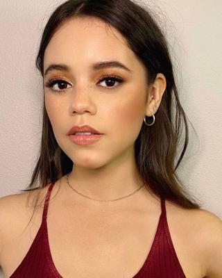 ROSTO DE JENNA ORTEGA