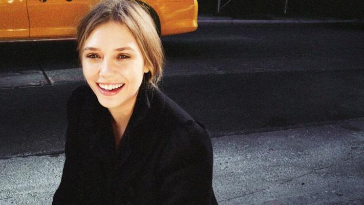 Papéis de parede lindos e quentes de Elizabeth Olsen