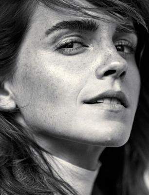 Emma Watson au Pays des Merveilles Magazine Automne