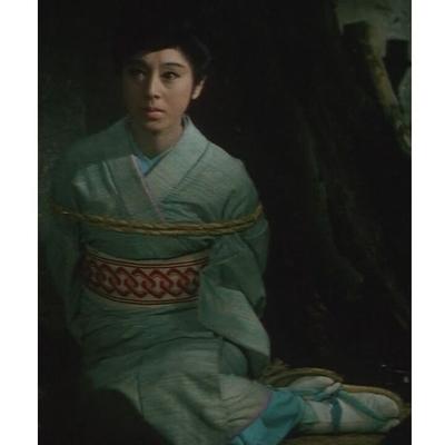 Yoko Matsuyama à égalité dans Mekura no Oichi inochi moraimasu