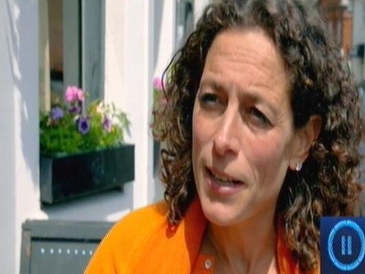 Alex Polizzi, televisão italiana milf