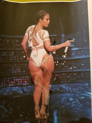 Sperme sur le gros cul de Jennifer Lopez / J.Lo