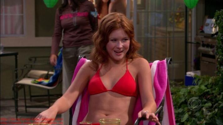 Renee Olstead bikini pics