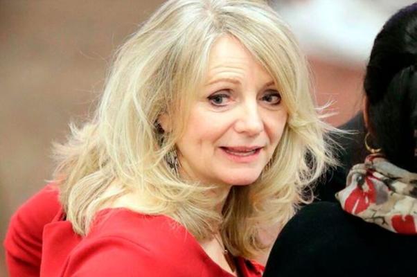 ¿Quién quiere follar con Tracy Brabin?