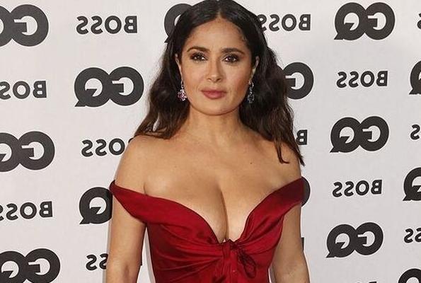 Los deslumbrantes cañones de Salma Hayek