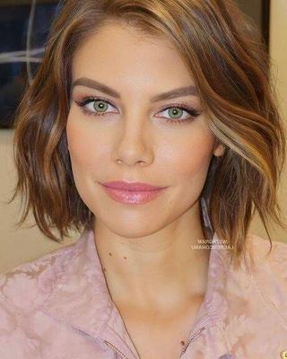 Lauren Cohan - et toujours aussi belle