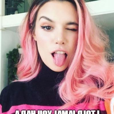 Еще больше подписей к сисси Marzia Bisognin