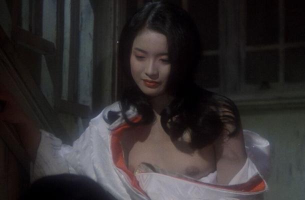 Fotos do filme cult japonês Hausu.