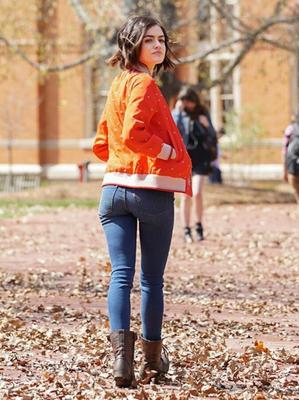 Lucy Hale Bunda - Jeans