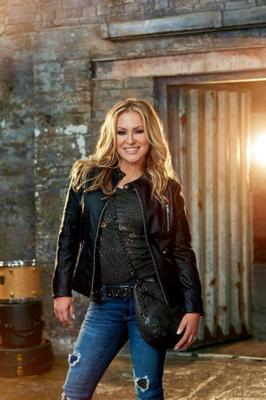 Singer - Anastacia