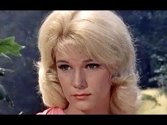 Gostosa Yvette mimeux