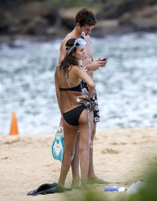 Victoria Justice - Vacaciones en Hawaii