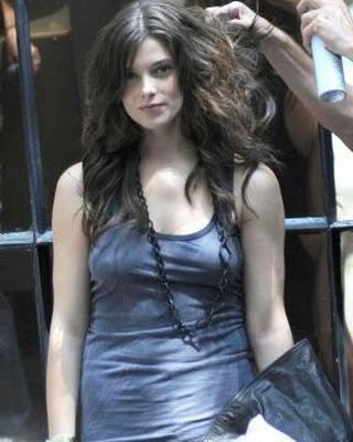 Plus Ashley Greene