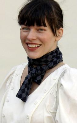 Milla Jovovich/atriz americana