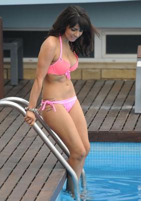 Roxanne Pallett / English Actress #