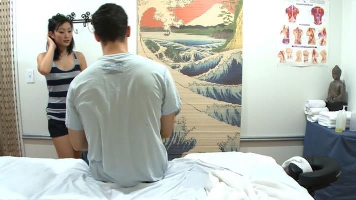 Zhang gibt ihrem John ein Happy End für seine Massage