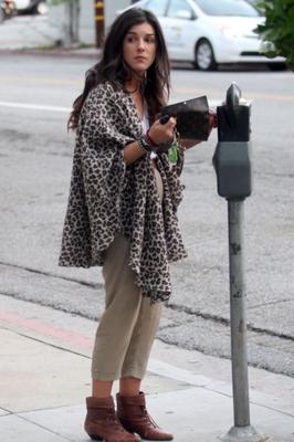 Shenae Grimes / Canadian Actress #