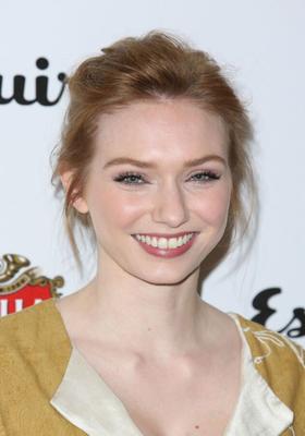 Elaine Hendrix  Eleanor Tomlinson