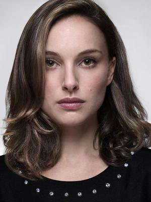 NATALIE PORTMAN  U  TRIB