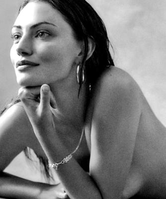 Phoebe Tonkin - Diversos