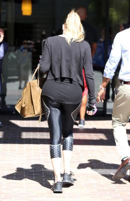 Khloe Kardashian - as melhores fotos de bunda