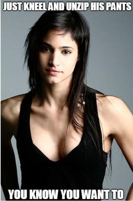 Légendes de poule mouillée de Sofia Boutella