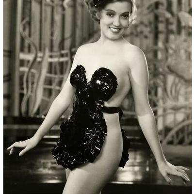 Doris McMahon em Hips Hips Hooray 1934 - Por favor, comente