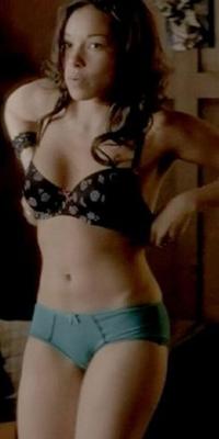 Jessica Parker Kennedy - Secret Circle #