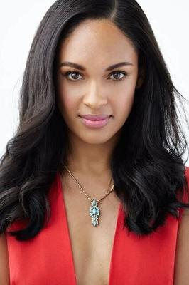 Chicas famosas: Cynthia Addai-Robinson