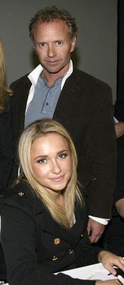 HAYDEN PANETTIERE FOLLADA POR SU PAPÁ