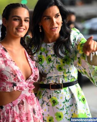 Angie Harmon e seu pirralho mais velho - Ihr ältester Wurf