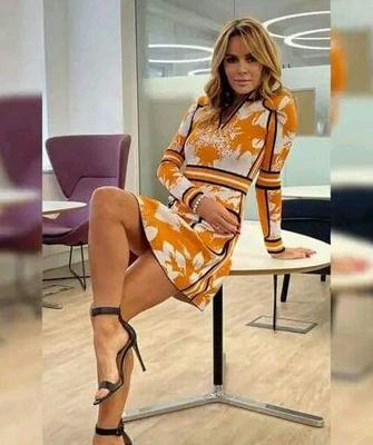 Amanda Holden, une MILF sexy qui a l'air mignonne