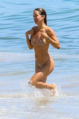 Brooke Burke swimming