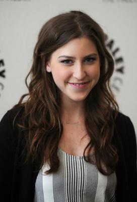 Eden Sher Gesicht und Füße