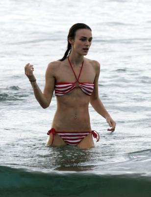 Keira Knightley ~ Perfecta en bikini