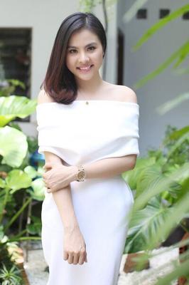 Actress Van Trang (Hottest vietnamese woman ever)