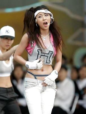 Ha Ji Won (Performing)