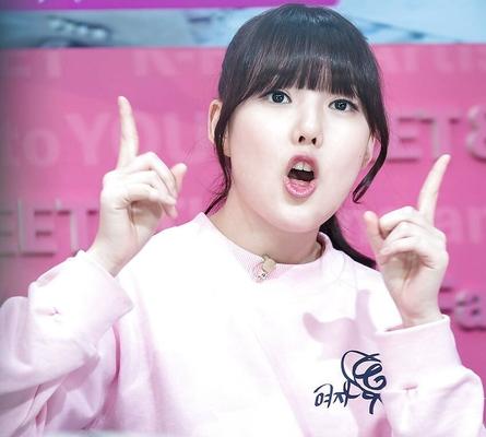 Boquinha linda de Yerin