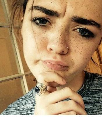 Maisie William has SEXY FACES!