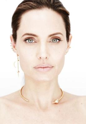 Angelina Jolie - Visage de sperme