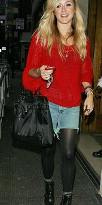 Fearne Cotton UK Celeb en medias