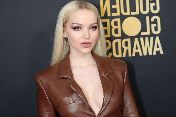 Dove Cameron / American Singer #