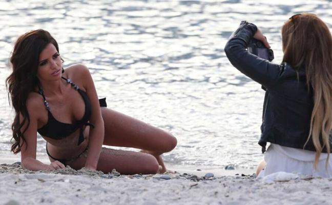 Lucy Mecklenburgh Photoshoot Candids à Nice